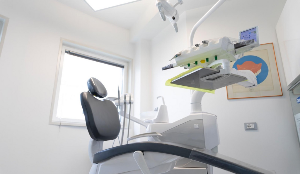 Costi delle faccette dentali: un investimento per il tuo sorriso